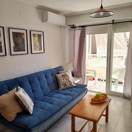 Cosy Apartment 200M From The Sea Torrevieja Exterior photo