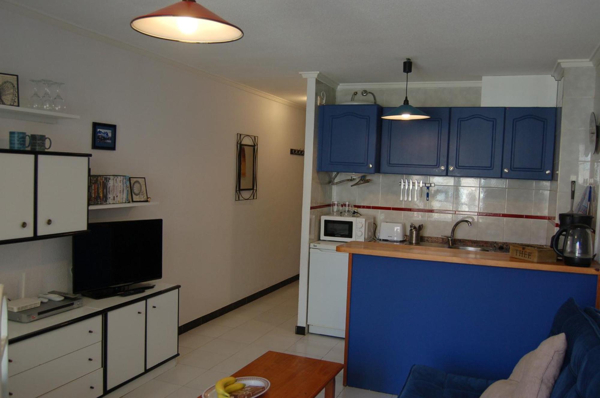 Cosy 200m From The Sea Apartment *